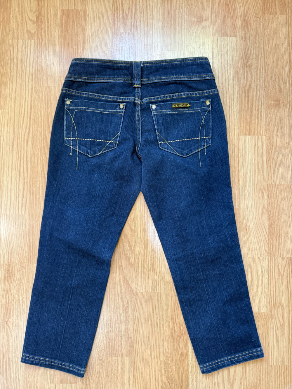 Bebe Y2K Dark Wash Capri Jeans Made in USA Size 26